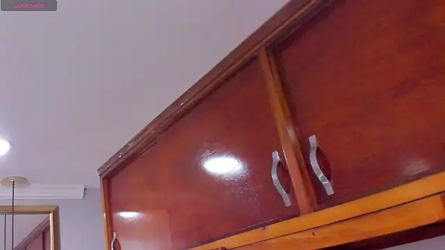 Snapshot of Emma-Conti chatting on December 2024 12:01:02 PM Emma-Conti online show from December 2024 12:01:02 PM