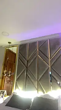 Snapshot of Emma-Conti chatting on March 2025 03:40:01 PM Emma-Conti online show from March 2025 03:40:01 PM