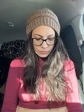 BeautifulMesss online show from December 2025 04:22:01 PM