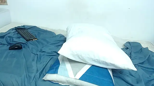 Madeline Woods online show from October 2025 11:16:01 PM