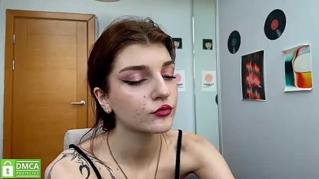 Snapshot of Bunny_ShyGirl chatting on February 2025 07:38:02 AM Bunny ShyGirl online show from February 2025 07:38:02 AM