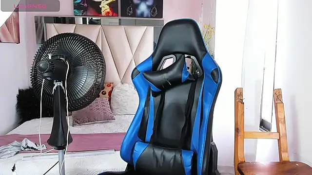 Backsex boy online show from March 2025 06:16:01 PM