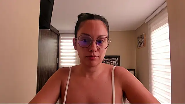 anabel 025 online show from April 2026 07:18:01 PM