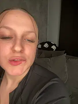 riri bstvx online show from February 2025 09:04:02 PM