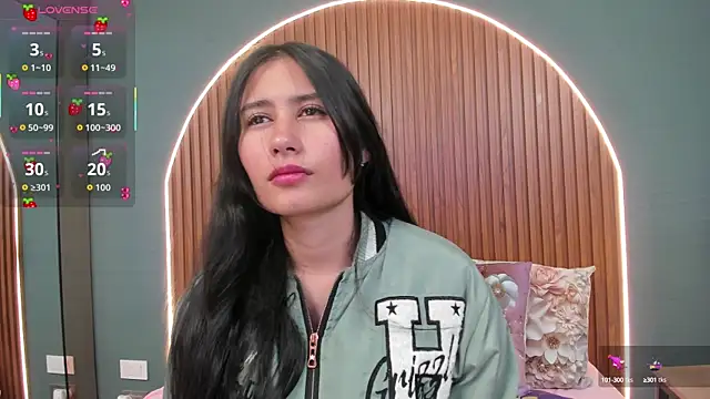 NayeCloud online show from October 2025 03:40:01 AM