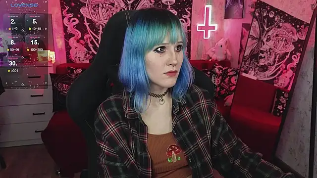 Snapshot of little_Elika chatting on November 2025 11:48:02 PM little Elika online show from November 2025 11:48:02 PM