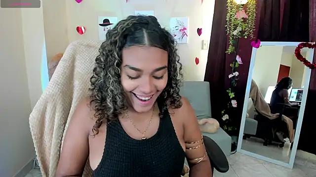 Snapshot of aleja_montiel__ chatting on March 2025 12:48:02 PM aleja montiel online show from March 2025 12:48:02 PM