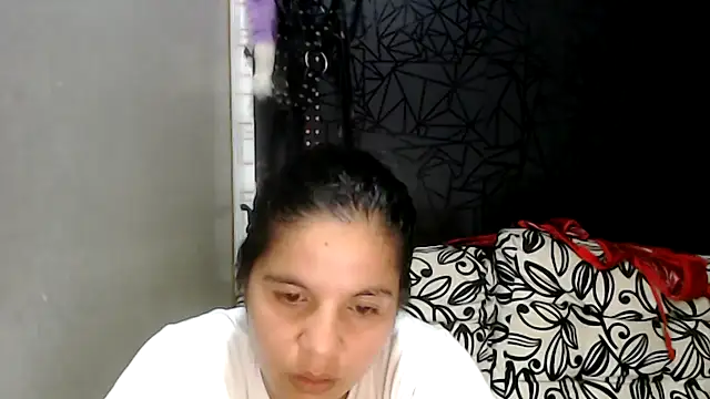 love and Lust online show from February 2025 02:58:01 AM