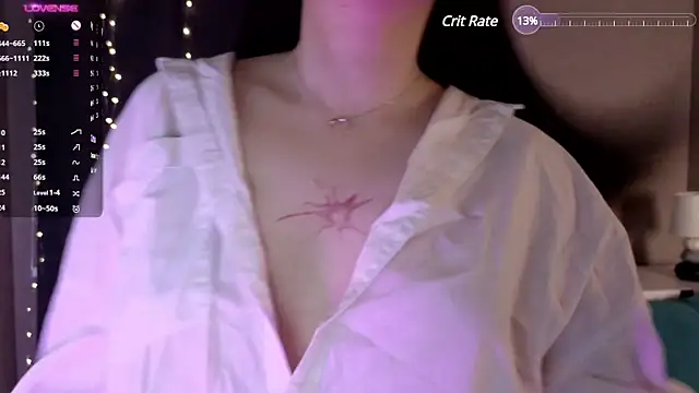 Snapshot of TaiteGloss chatting on March 2025 04:14:01 PM TaiteGloss online show from March 2025 04:14:01 PM