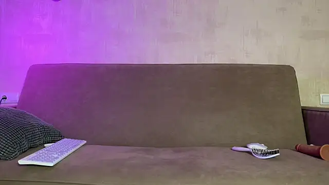 weshycouple online show from December 2025 07:10:02 PM