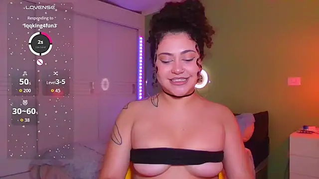 Snapshot of ann4montez_ chatting on November 2025 04:53:01 PM ann4montez online show from November 2025 04:53:01 PM