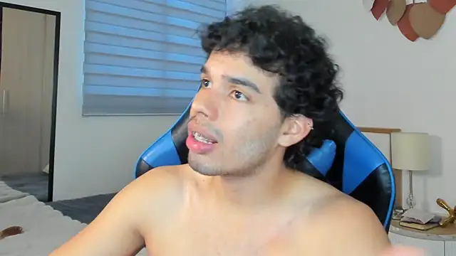 mateoleonee online show from February 2025 10:13:01 PM