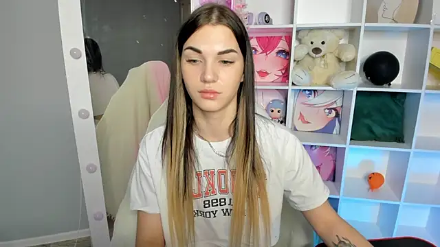 Hellen Moore online show from December 2024 01:07:02 AM