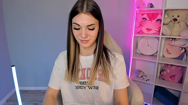 Hellen Moore online show from December 2024 01:05:01 AM