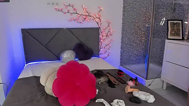 Snapshot of CassieEvans chatting on October 2025 05:49:02 AM CassieEvans online show from October 2025 05:49:02 AM