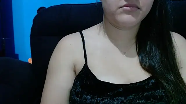 Snapshot of luckygirl111 chatting on April 2026 01:35:02 PM luckygirl111 online show from April 2026 01:35:02 PM