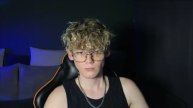 Keytaro online show from March 2026 11:31:02 PM