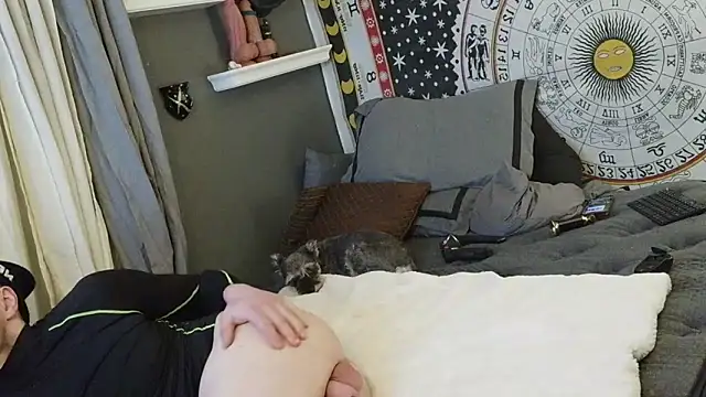 UnCuTupTheBuTT online show from February 2026 08:30:02 AM