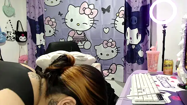 lussyevans24 online show from November 2025 04:34:01 AM