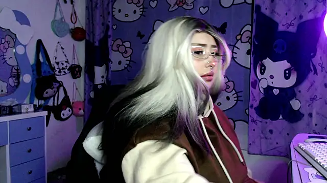 lussyevans24 online show from March 2026 04:28:02 AM