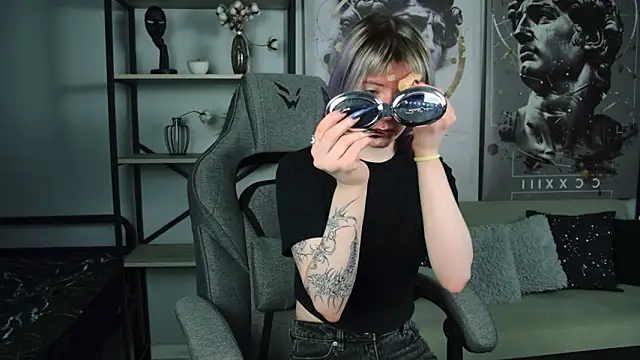 Snapshot of LexiWenford chatting on March 2026 02:49:02 AM LexiWenford online show from March 2026 02:49:02 AM