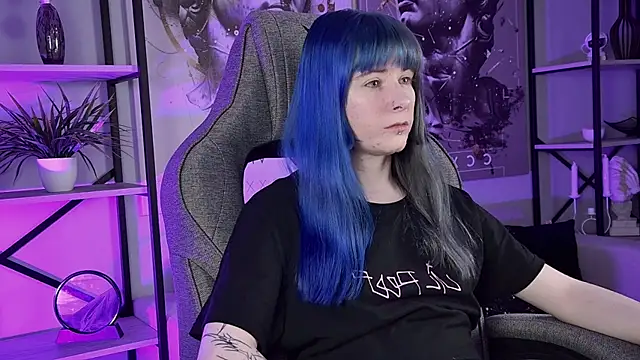 Snapshot of LexiWenford chatting on April 2026 03:45:01 AM LexiWenford online show from April 2026 03:45:01 AM