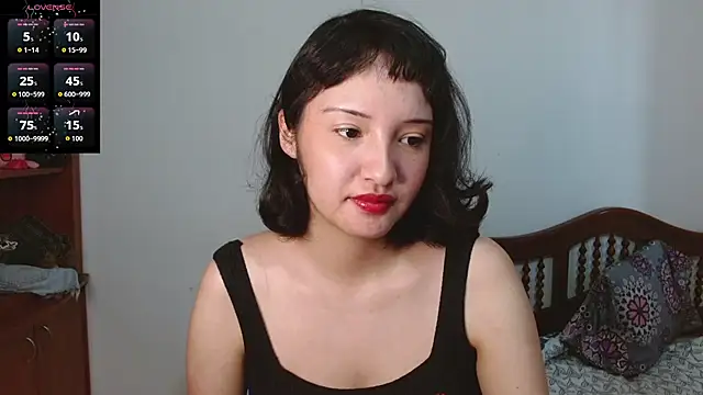 alexaa08 online show from November 2025 01:00:02 PM