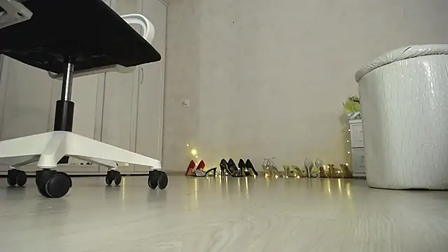 Devil Goddess online show from January 2025 03:18:02 PM