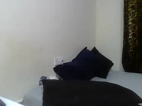 Snapshot of Petite_doll20 chatting on April 2026 03:24:02 PM Petite doll20 online show from April 2026 03:24:02 PM