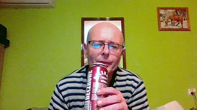 Snapshot of Tiger202441 chatting on May 2026 11:44:02 PM Tiger202441 online show from May 2026 11:44:02 PM