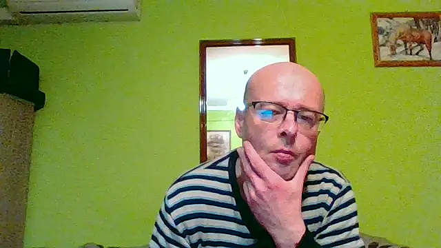 Snapshot of Tiger202441 chatting on May 2026 10:05:02 PM Tiger202441 online show from May 2026 10:05:02 PM