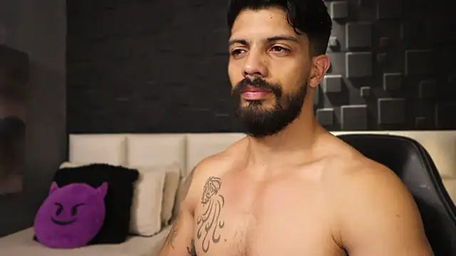 DannSaenz online show from February 2025 11:04:02 PM