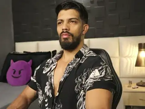 DannSaenz online show from February 2025 10:59:02 AM