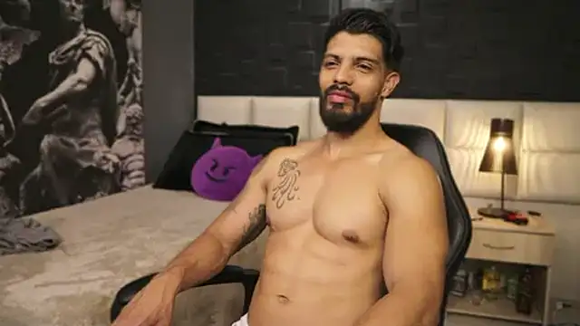 DannSaenz online show from February 2025 05:36:01 PM