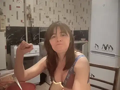 Diamond Tyler online show from April 2026 04:10:02 PM