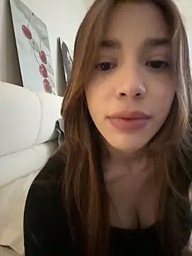 Snapshot of DanielaSaenz0 chatting on September 2025 04:03:01 AM DanielaSaenz0 online show from September 2025 04:03:01 AM