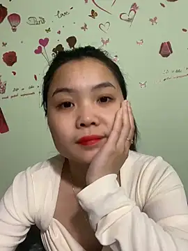 Snapshot of Maeve2k5 chatting on December 2024 02:01:01 AM Maeve2k5 online show from December 2024 02:01:01 AM