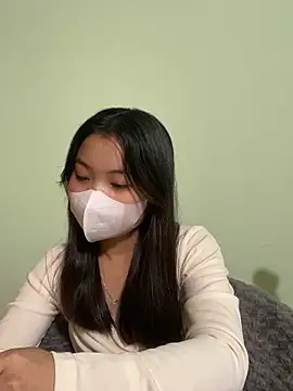 Snapshot of Maeve2k5 chatting on December 2024 03:46:01 PM Maeve2k5 online show from December 2024 03:46:01 PM