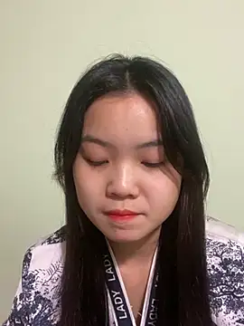 Snapshot of Maeve2k5 chatting on January 2025 10:49:02 AM Maeve2k5 online show from January 2025 10:49:02 AM