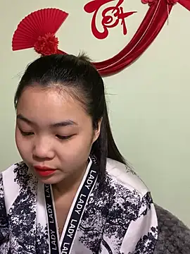 Snapshot of Maeve2k5 chatting on January 2025 12:22:02 AM Maeve2k5 online show from January 2025 12:22:02 AM