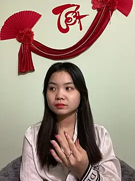 Snapshot of Maeve2k5 chatting on January 2025 12:19:02 AM Maeve2k5 online show from January 2025 12:19:02 AM