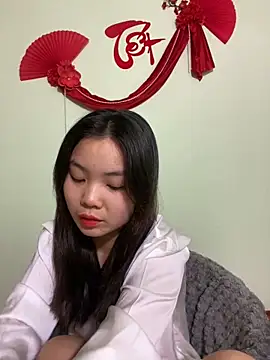 Snapshot of Maeve2k5 chatting on January 2025 11:48:02 AM Maeve2k5 online show from January 2025 11:48:02 AM