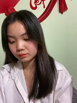 Snapshot of Maeve2k5 chatting on January 2025 05:51:01 AM Maeve2k5 online show from January 2025 05:51:01 AM