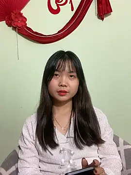 Snapshot of Maeve2k5 chatting on February 2025 01:10:02 PM Maeve2k5 online show from February 2025 01:10:02 PM