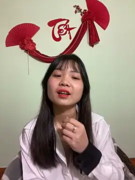 Snapshot of Maeve2k5 chatting on February 2025 10:26:01 AM Maeve2k5 online show from February 2025 10:26:01 AM