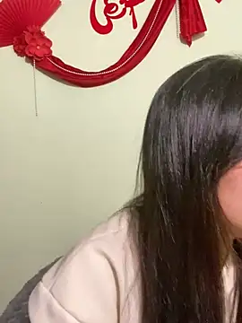 Snapshot of Maeve2k5 chatting on March 2025 02:08:02 PM Maeve2k5 online show from March 2025 02:08:02 PM