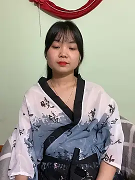 Snapshot of Maeve2k5 chatting on March 2025 05:54:01 AM Maeve2k5 online show from March 2025 05:54:01 AM