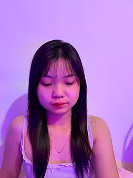 Snapshot of Maeve2k5 chatting on September 2025 09:25:02 PM Maeve2k5 online show from September 2025 09:25:02 PM