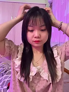 Snapshot of Maeve2k5 chatting on October 2025 12:24:01 AM Maeve2k5 online show from October 2025 12:24:01 AM