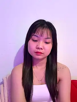 Snapshot of Maeve2k5 chatting on November 2025 11:21:02 PM Maeve2k5 online show from November 2025 11:21:02 PM